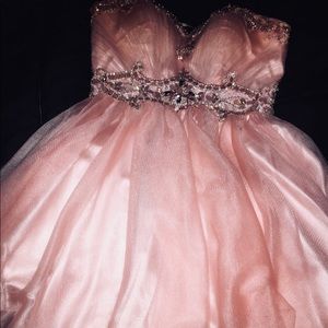 Homecoming / quince / bridesmaid dress